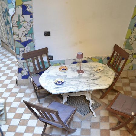 Bed and Breakfast Residenza Suor Orsola Nápoles Exterior foto